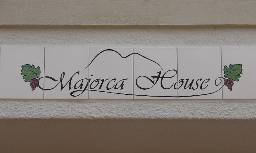 Majorca House Bed & Breakfast Somerset West Ngoại thất bức ảnh